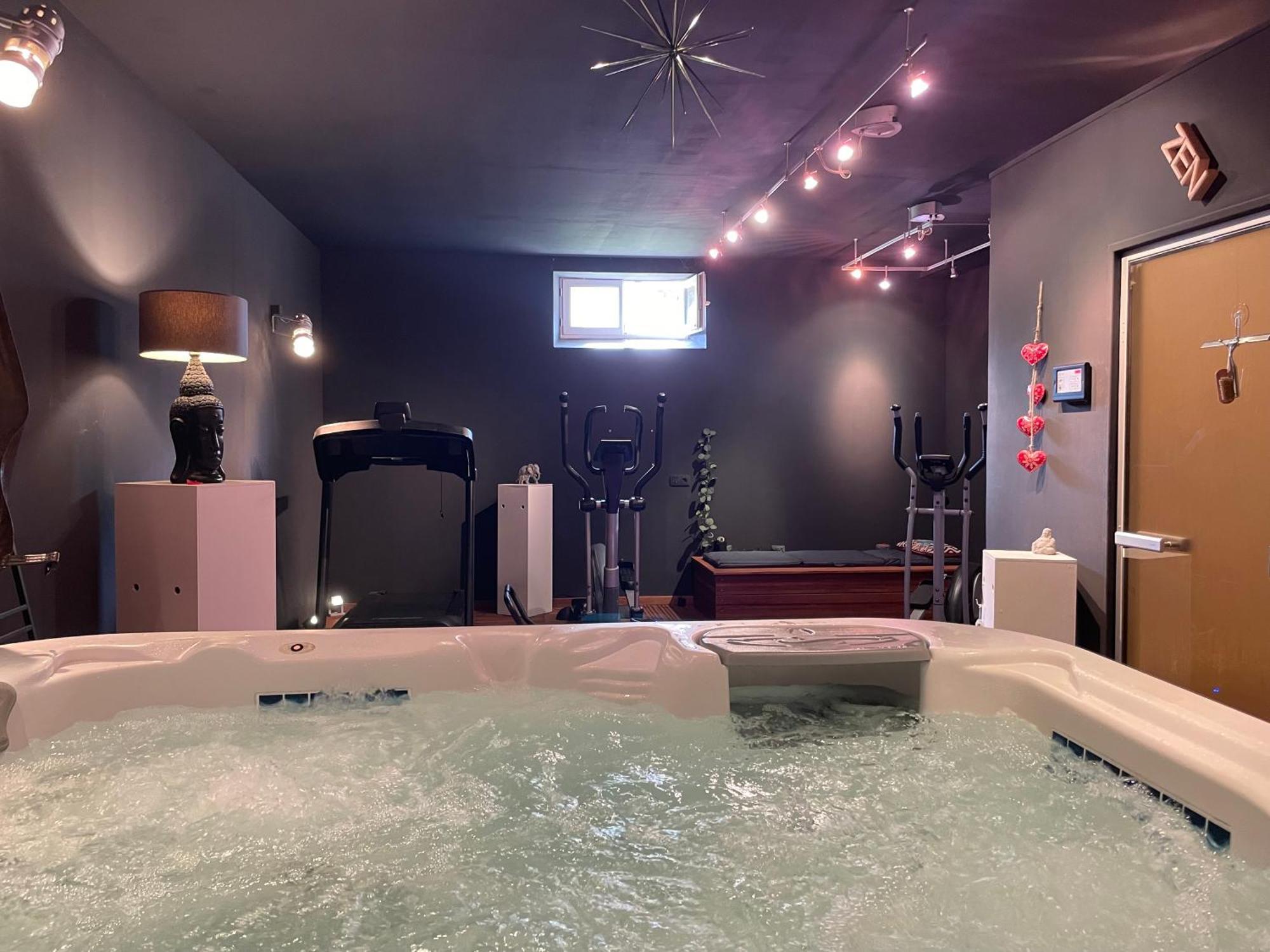 Apartment A La Campagne Les Grandes Maisons Espace Jacuzzi Hammam *